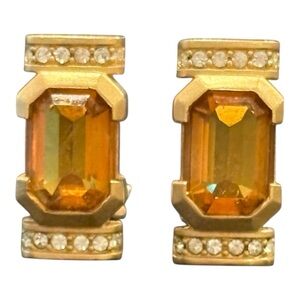 Swarovski Vintage swan signed open back faceted topaz crystals clip on. JB5
